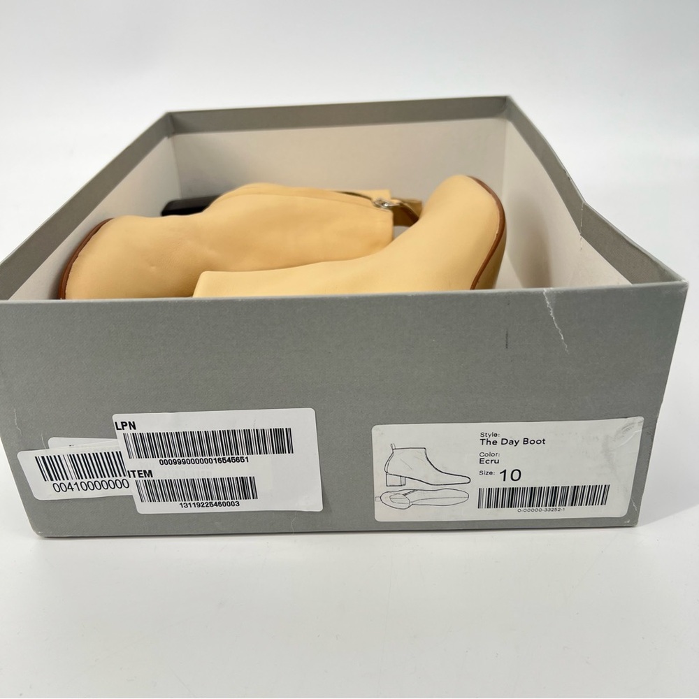 NWT Everlane Ecru‎ The Day Boot 10 Light Tan Heeled Bootie Size 10 - Picture 5 of 14